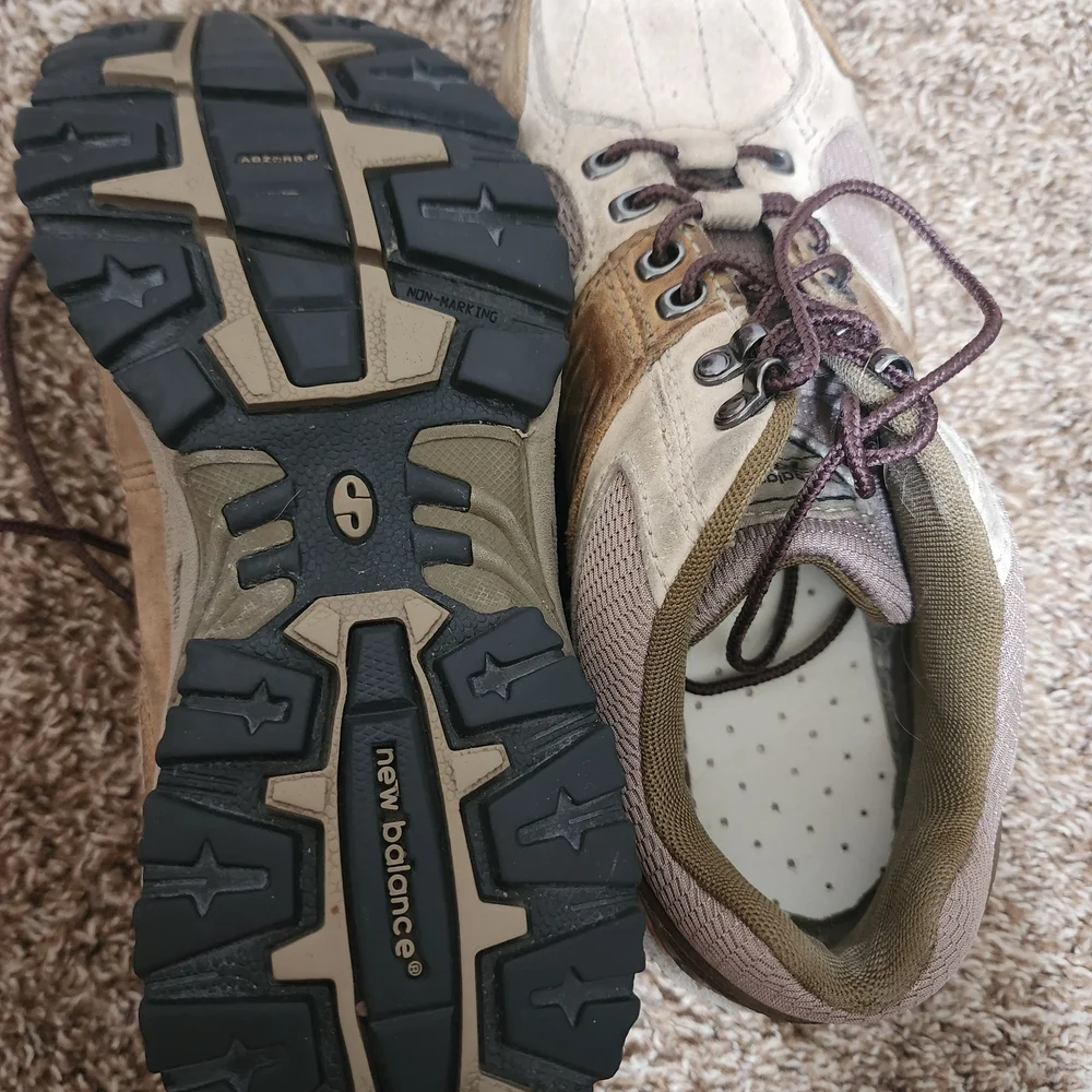 Womens New Balance Athletic Shoes Size 7 - Picture 6 of 7